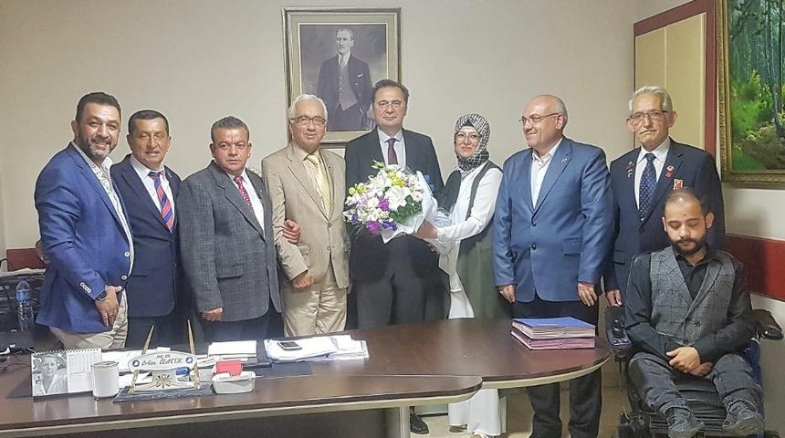 STK&rsquo;lardan Başhekim &Ouml;zatik&rsquo;e tebrik ve kutlama ziyareti