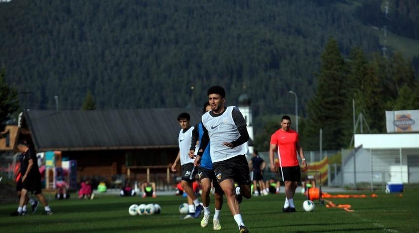 Bilal Başaçıkoğlu özel çalışıyor