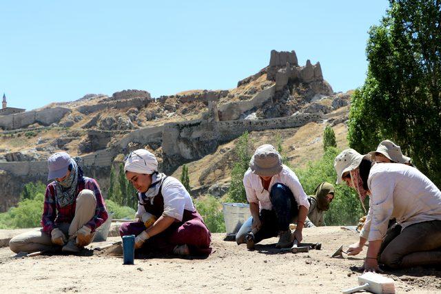 Doğu Anadolu'nun 7 bin yıllık yerleşme tarihi ortaya çıkarılıyor