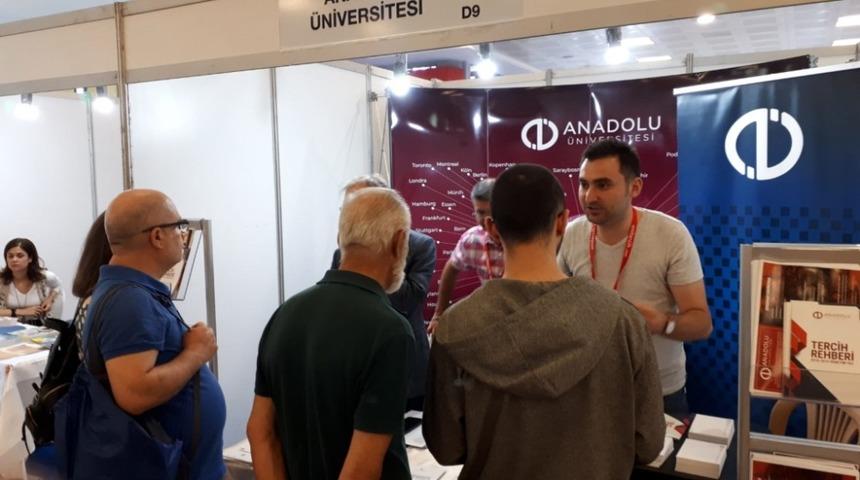 Ankara &Uuml;niversite Tercih Fuarı&rsquo;nda Anadolu &Uuml;niversitesi&rsquo;ne yoğun ilgi