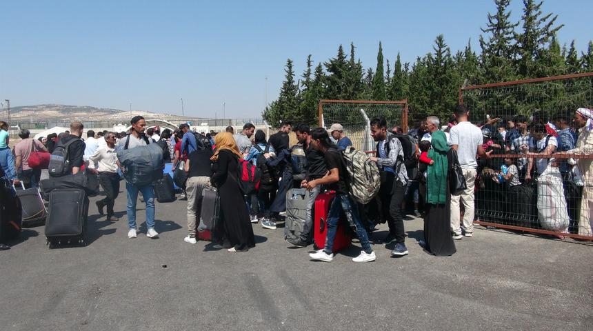 Suriyeliler bayram için ülkelerine gidiyor