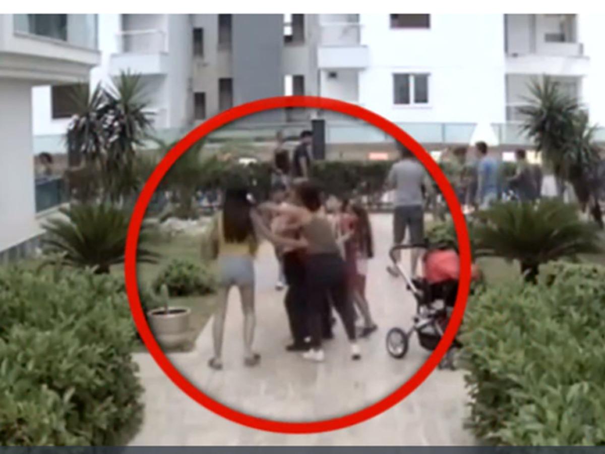 Nişanlı &ccedil;ift, havuz başında bayılıncaya kadar d&ouml;v&uuml;ld&uuml;