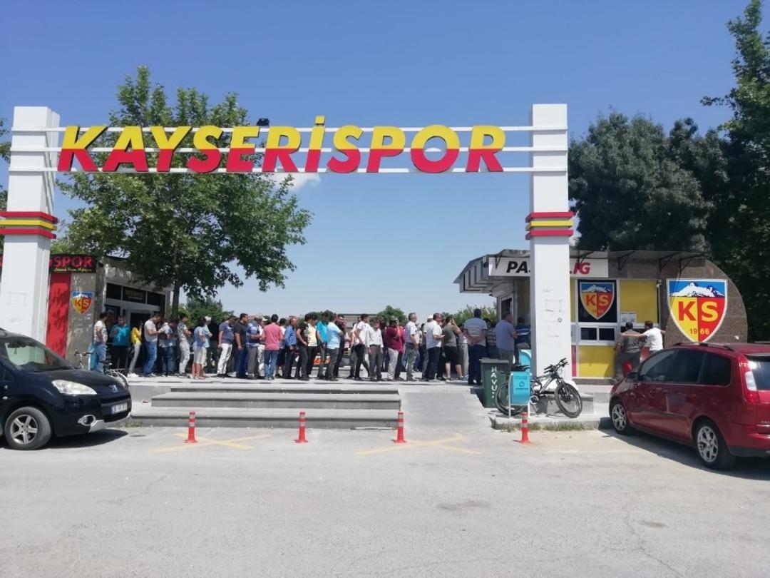 İstikbal Mobilya Kayserispor kombine biletleri satışa &ccedil;ıktı