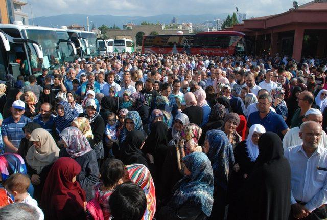 Tokat’ta hacı adayları kutsal topraklara uğurlandı