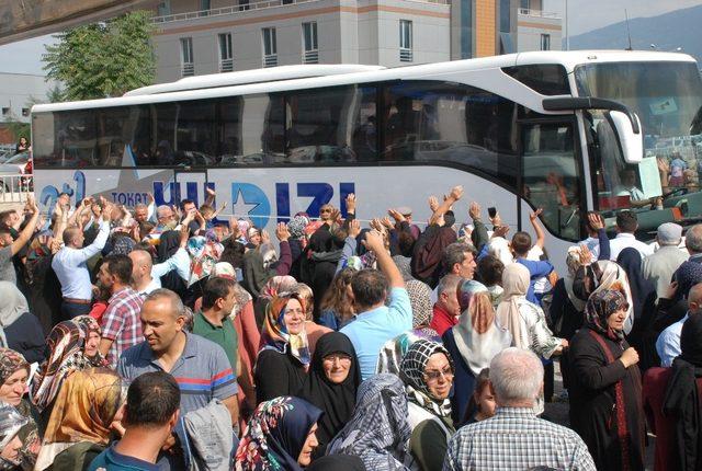 Tokat’ta hacı adayları kutsal topraklara uğurlandı