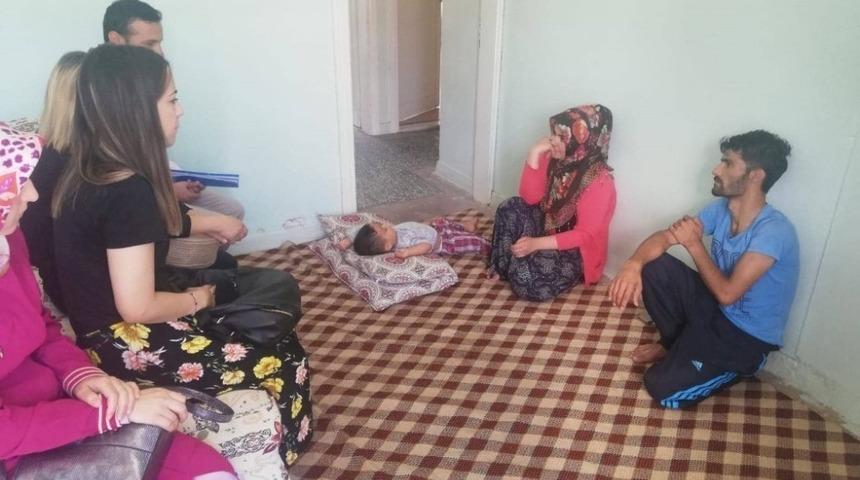 Adıyaman Belediyesi &ccedil;ocuklarını bırakmak zorunda kalan aileye destek