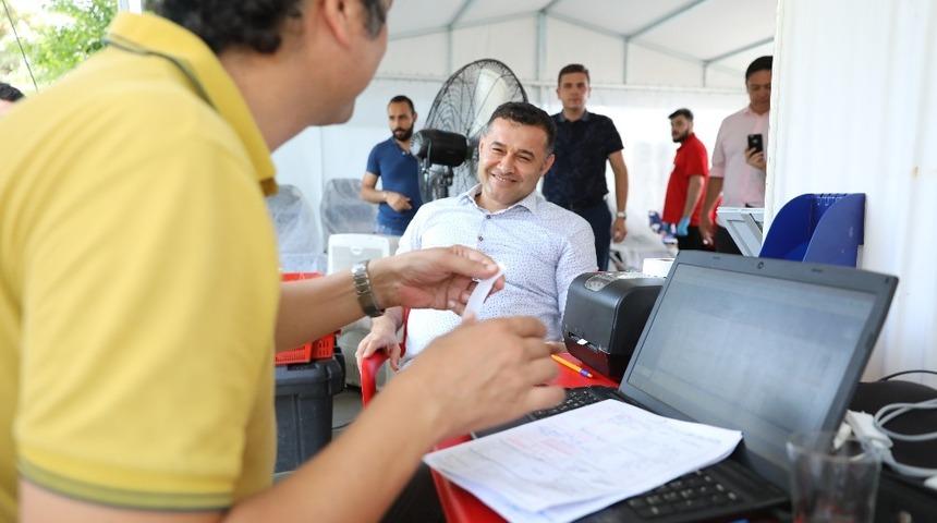 Başkan Y&uuml;cel&rsquo;den l&ouml;semiyle savaşa destek