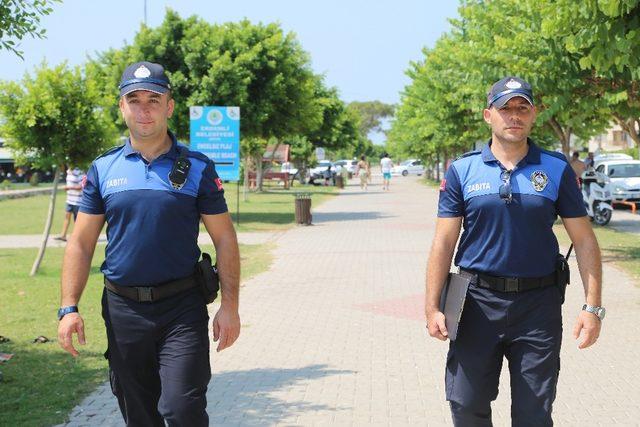 Erdemli Belediyesi’nden yaka kameralı denetim