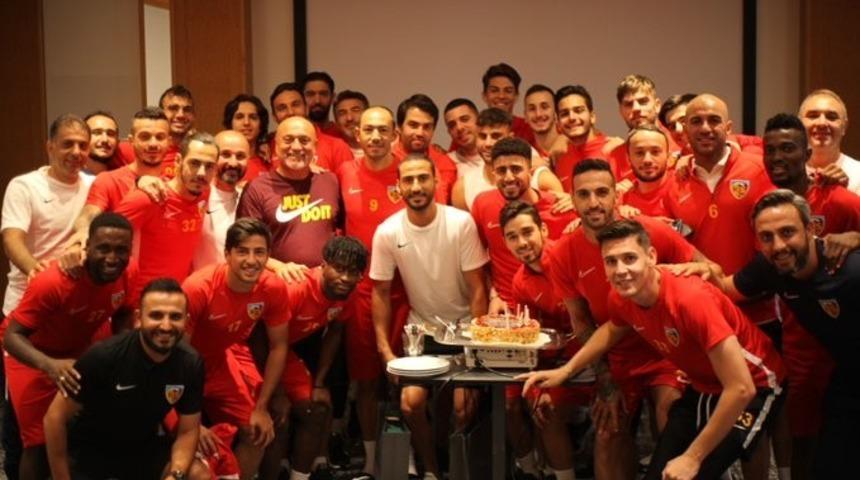 &Ouml;mer Faruk Karaman&rsquo;ın doğum g&uuml;n&uuml; kutlandı