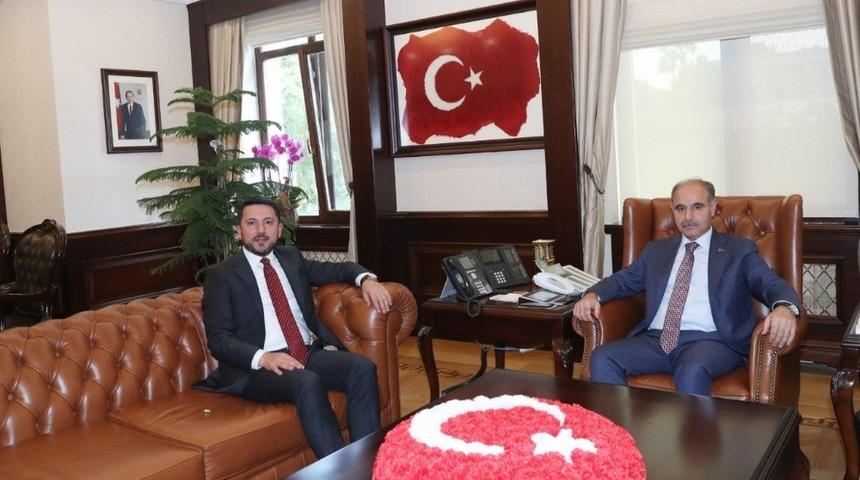 Belediye Başkanı Arı, Ankara&rsquo;da ziyaretlerde bulundu