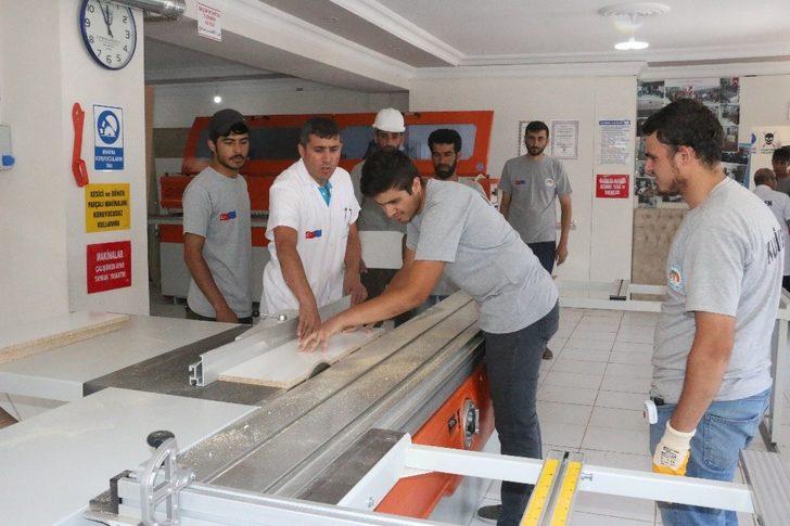 Odaların düzenlediği mesleki eğitim kursları istihdama katkı sağlıyor G1
