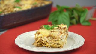 Peynir Soslu Lazanya Bolonez