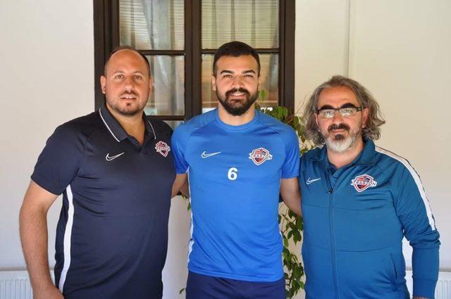 Hekimoğlu Trabzon’da Talha Yazgan imzayı attı