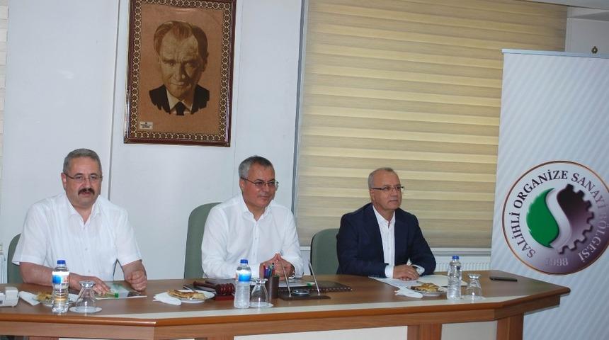 Salihli OSB’deki çalışmalar hakkında Vali Deniz’e bilgi verildi