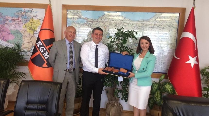 Başkan Tekin Karayolları 14. B&ouml;lge M&uuml;d&uuml;rl&uuml;ğ&uuml;n&uuml; ziyaret etti