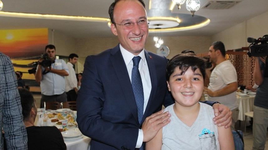 Başkan &Ouml;rki: "Gazeteciler 15 Temmuzda vatan savunması i&ccedil;in vatanseverleri g&ouml;reve &ccedil;ağırdı"