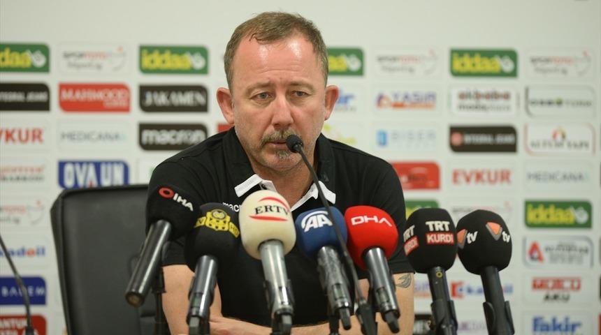 Sergen Yalçın: NK Olimpija Ljubljana elenmeyecek takım değil