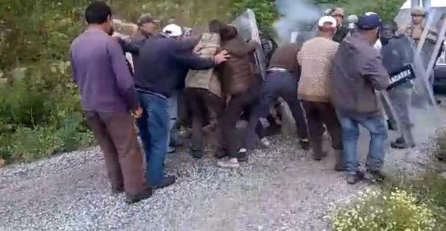 Gümüşhane’de köylüler ile jandarma arasında yayla yolu gerginliği