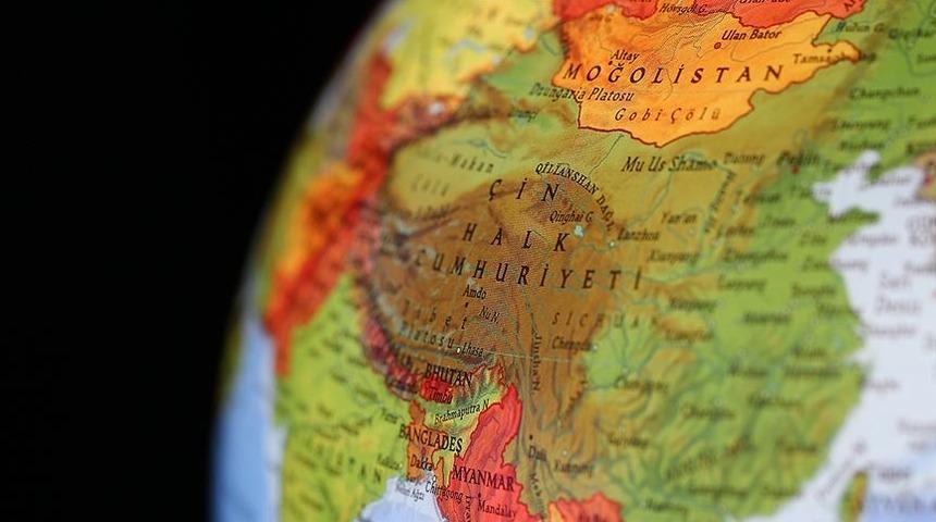 &Ccedil;in'de heyelan! &Ouml;lenlerin sayısı 20'ye &ccedil;ıktı