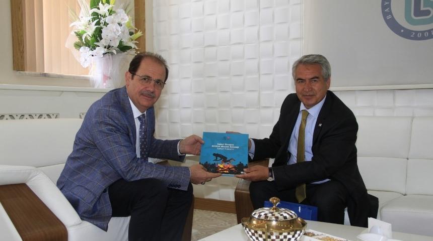 UNESCO T&uuml;rkiye Milli Komisyonu Başkanı Oğuz&rsquo;dan Rekt&ouml;r Coşkun&rsquo;a ziyaret