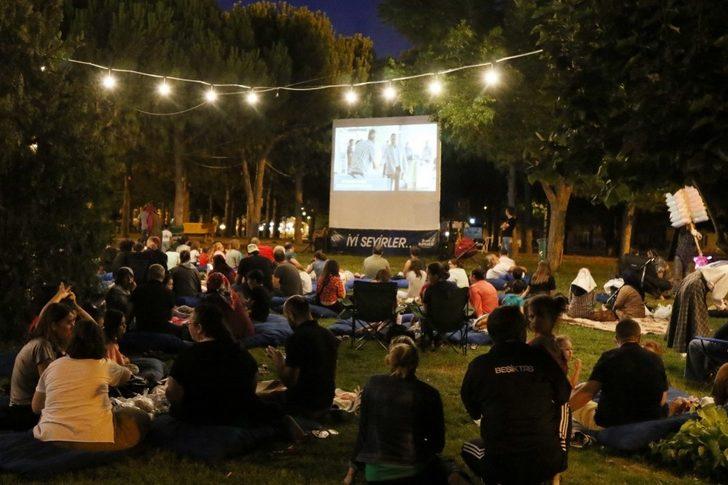 Akhisar Gölet’te açık hava sinema geceleri bir başka güzel G3