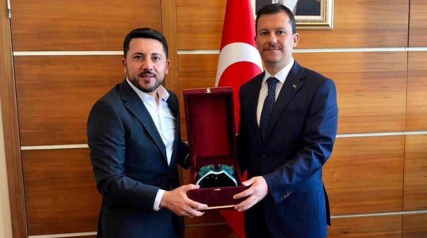 Başkan Rasim Arı, AK Parti Genel Sekreteri Fatih Şahin&rsquo;i ziyaret etti