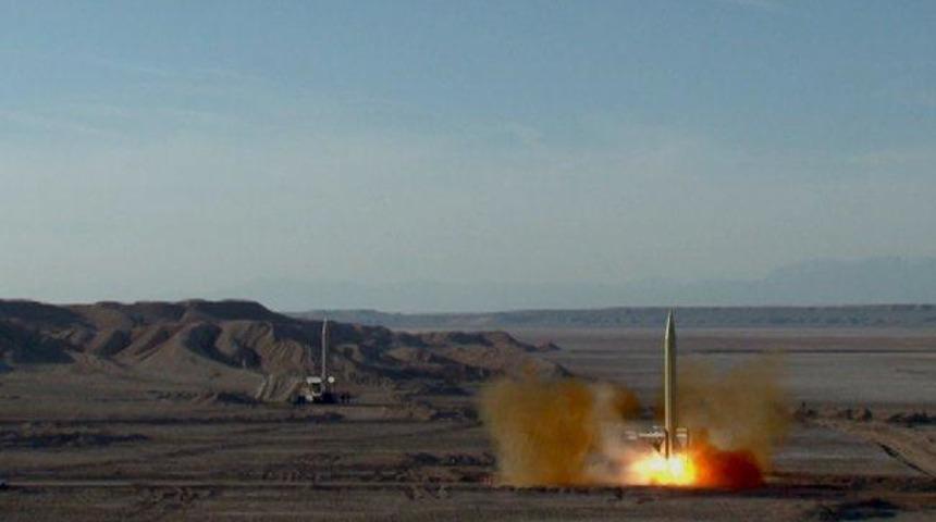 İran balistik füze denemesi yaptı