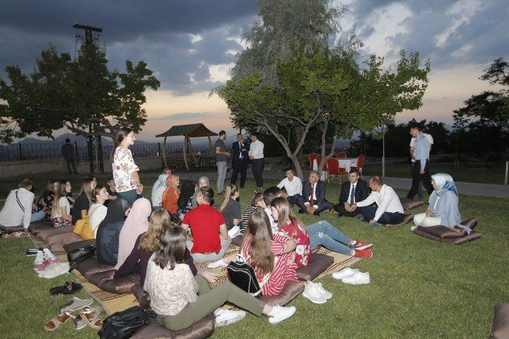 Başkan Büyükkılıç: "Bosna’yı kendimizden ayrı görmüyoruz" G1