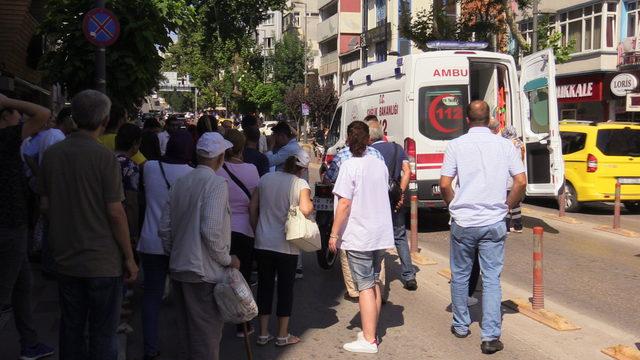 Sabah yürüyüşünde motosiklet çarpmasıyla ağır yaralandı