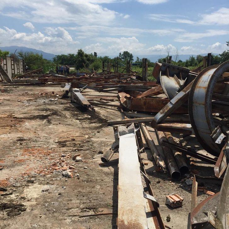 Sakarya'da fabrikayı çaldılar! G2