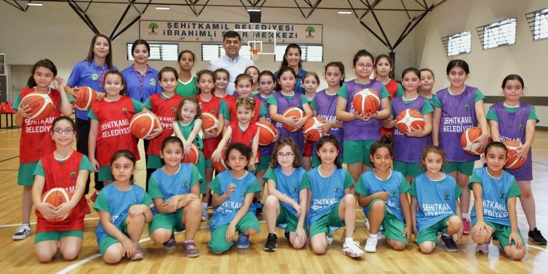 Basketbol başarıyı arttırıyor
