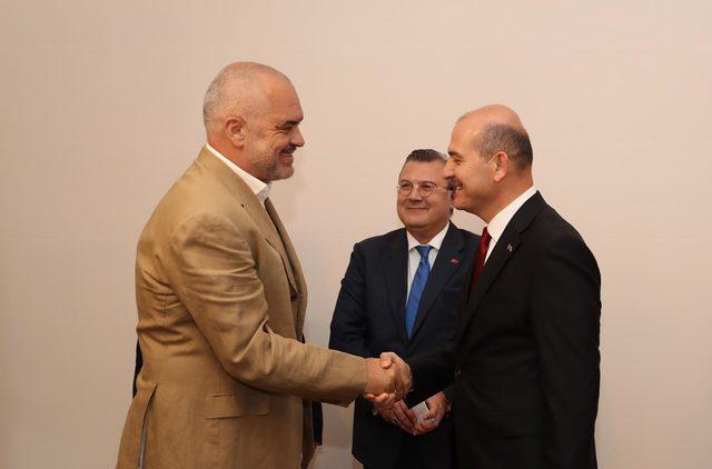 Bakan Soylu, Arnavutluk Başbakanı Edi Rama ile görüştü