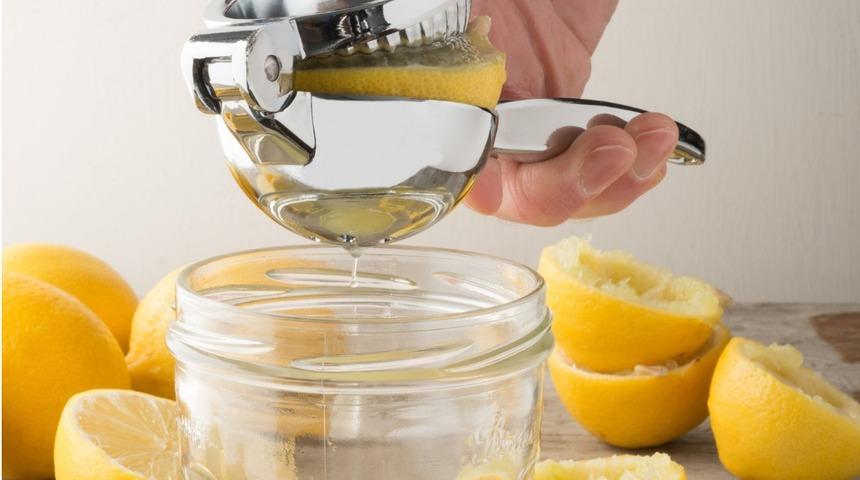 Basit gibi dursa da yanlış yapıyoruz! Limon nasıl sıkılır?