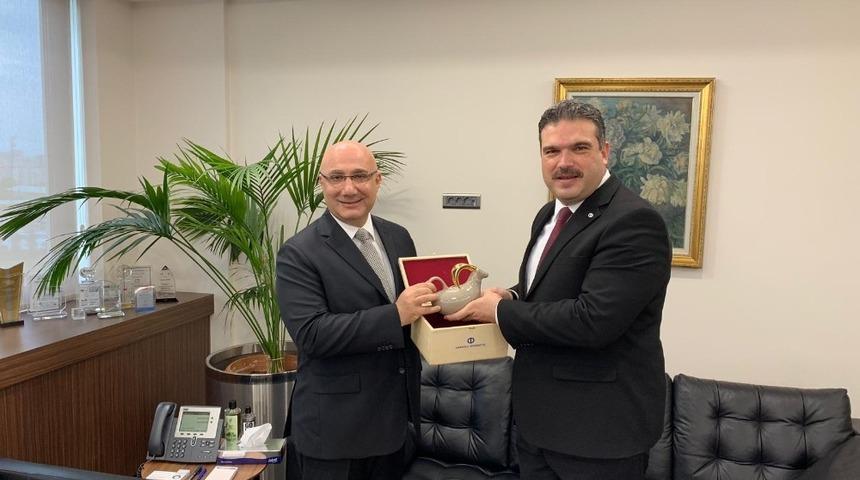 Rekt&ouml;r &Ccedil;omaklı, Genel M&uuml;d&uuml;r Arslan&rsquo;ı ziyaret etti