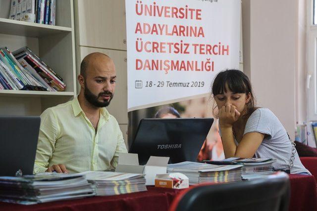 Maltepe Belediyesinden öğrencilere ücretsiz tercih danışmanlığı