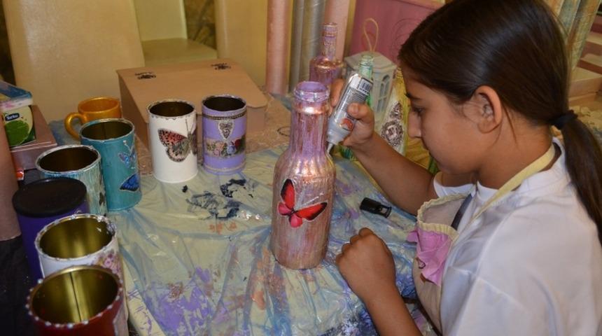 B&uuml;nyan&rsquo;da Minik Eller İş Başında