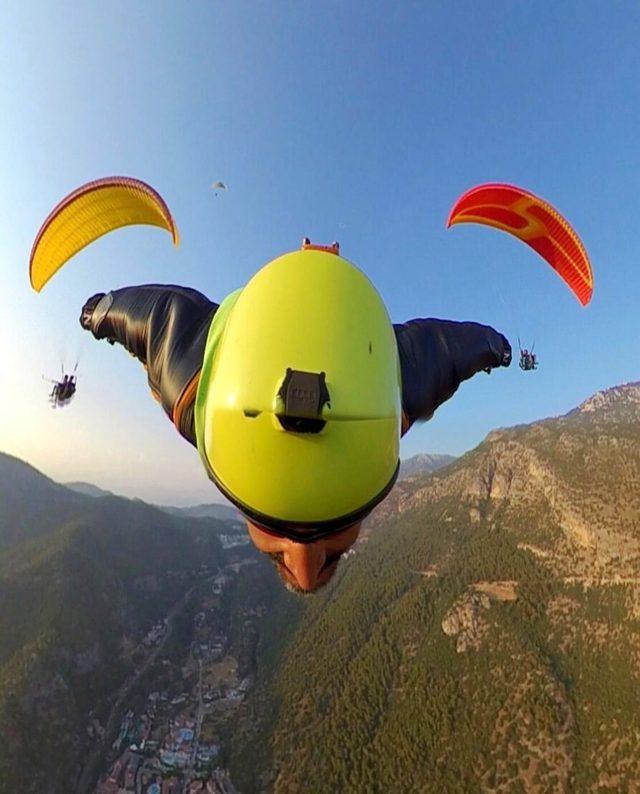 Base Jump sporcusu uçuşuyla heyecanlandırdı 3
