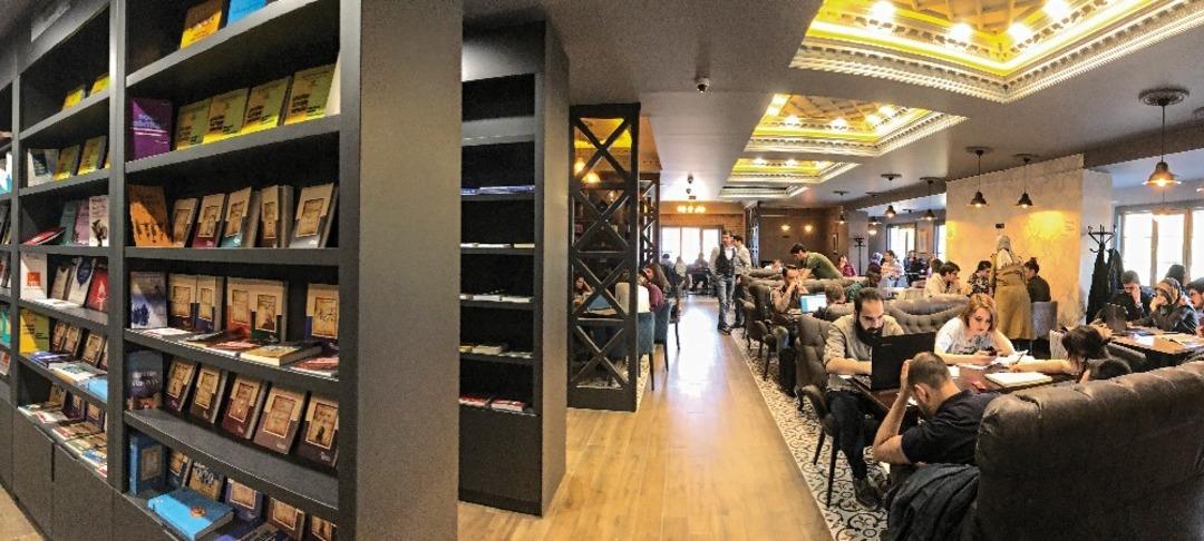 Atat&uuml;rk &Uuml;niversitesi yeni &ouml;ğrencilerini bekliyor