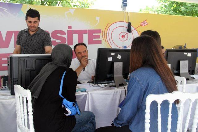 Kartal’da üniversite adaylarına ücretsiz danışmanlık hizmeti