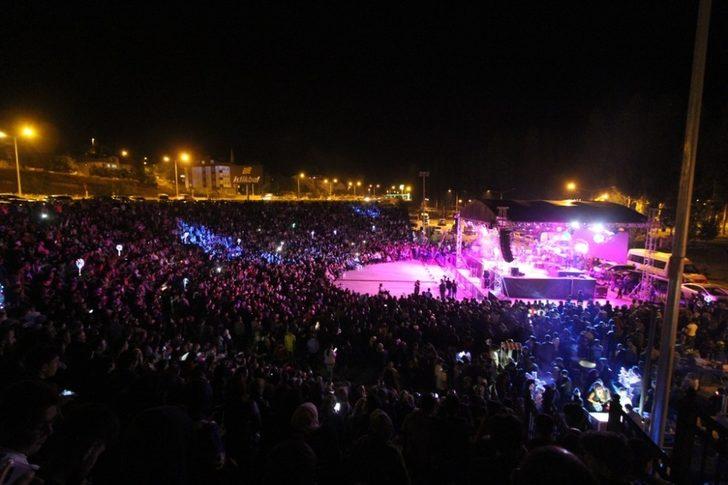 Şölenlerin 5. gününde Karadeniz rüzgârı esti G5