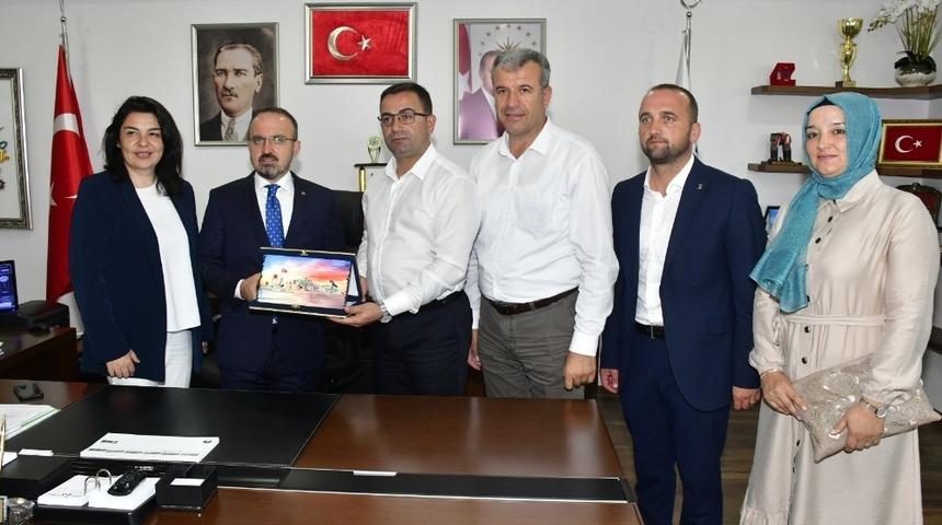 Turan ve İskenderoğlu&rsquo;ndan Biga Belediyesine ziyaret