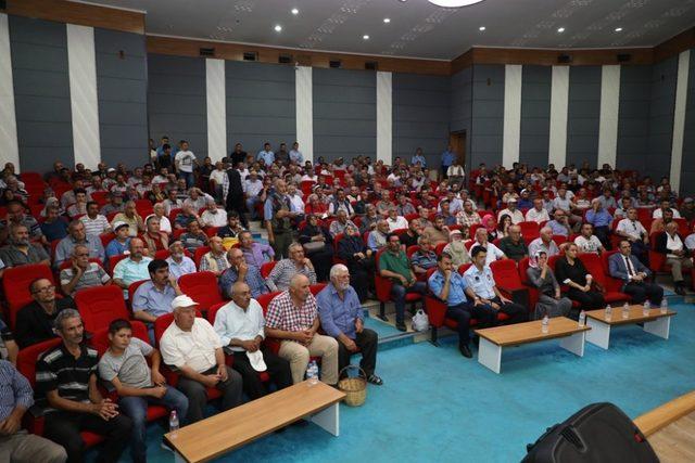 Başkan Palancıoğlu köy pazar esnafıyla toplantı yaptı