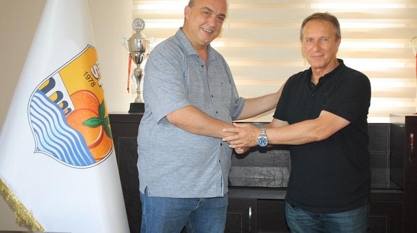 Erzinspor Teknik Direktör Cüneyt Karakuş ile anlaştı