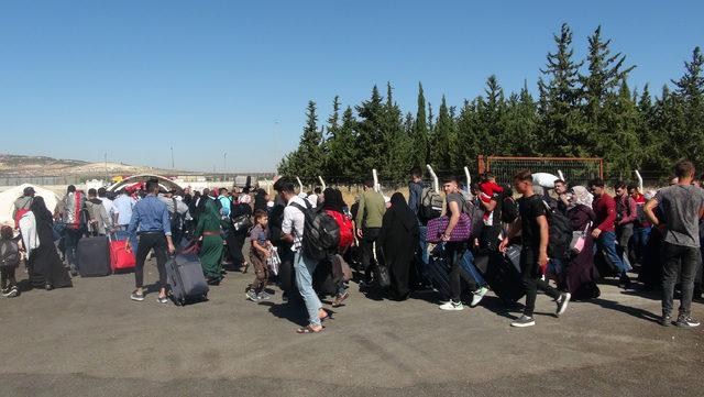 Suriyelilerin bayram için ülkelerine gidişi sürüyor