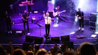 Manuş Baba'dan kapalı gişe konser