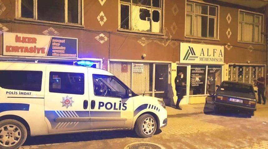 Hisarcık&rsquo;ta polisten ka&ccedil;an ehliyetsiz s&uuml;r&uuml;c&uuml; kaza yaptı