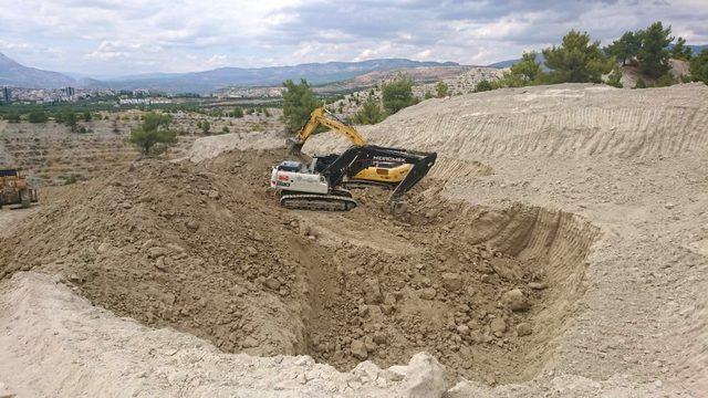 Mut Organize Sanayi Bölgesi’ndeki yol çalışmaları sürüyor