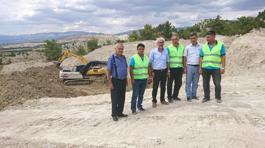 Mut Organize Sanayi B&ouml;lgesi&rsquo;ndeki yol &ccedil;alışmaları s&uuml;r&uuml;yor