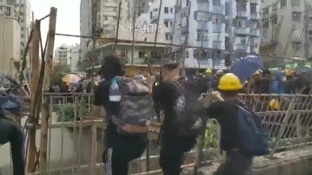 Hong Kong’da protestolar devam ediyor