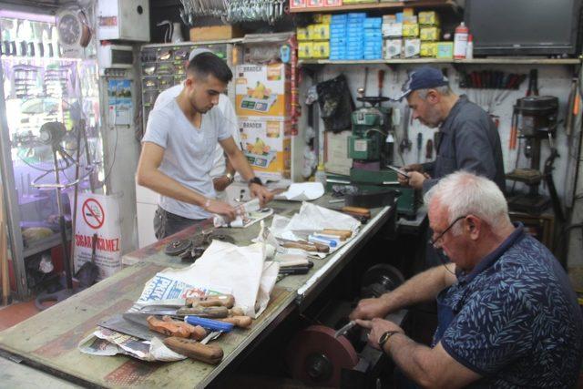 Bıçakçılar Çarşısı’nda ’Bileme’ sesleri yükselmeye başladı